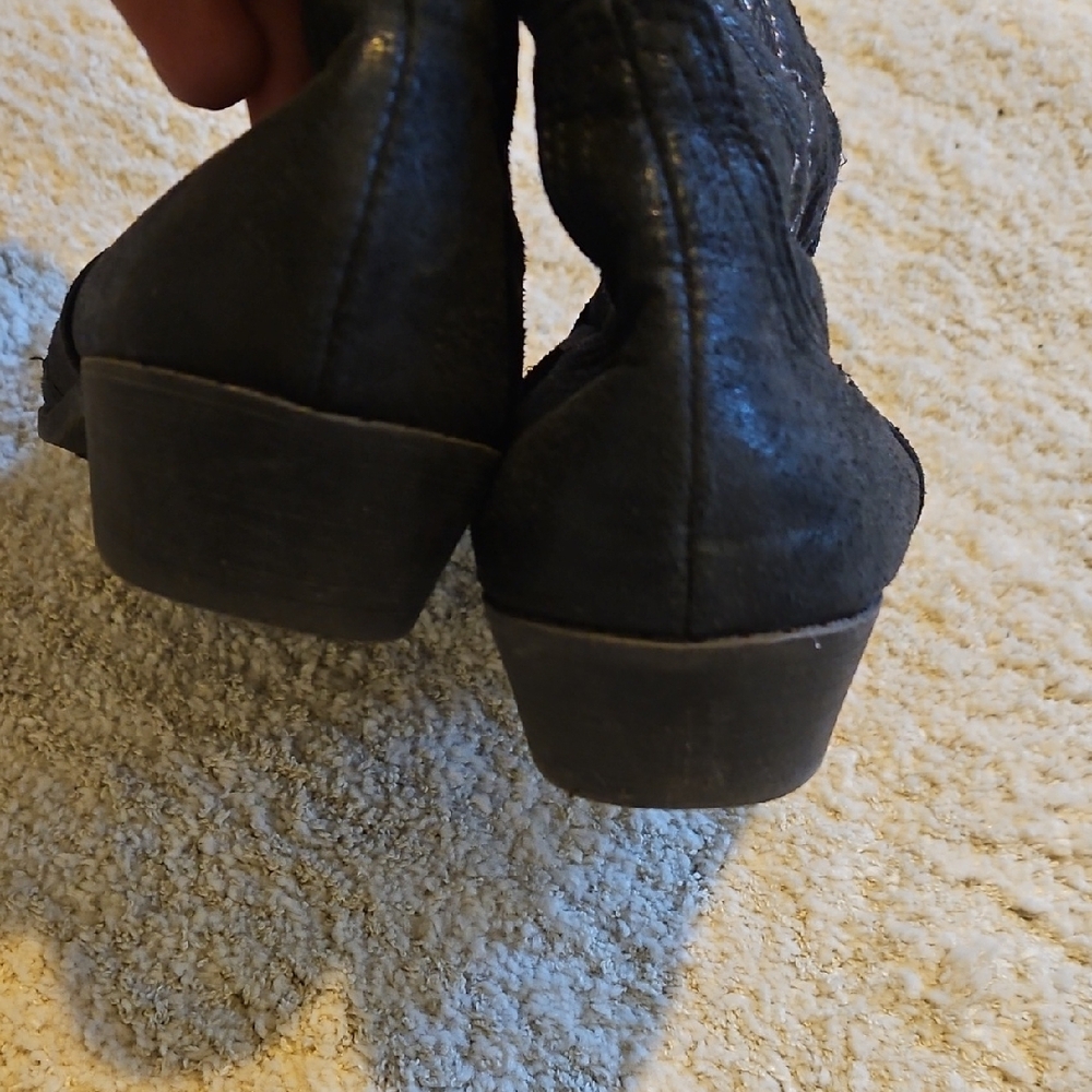 Coconuts by Matisse Black Women's Boot Sole - Branded Detail - Picture 8 of 9